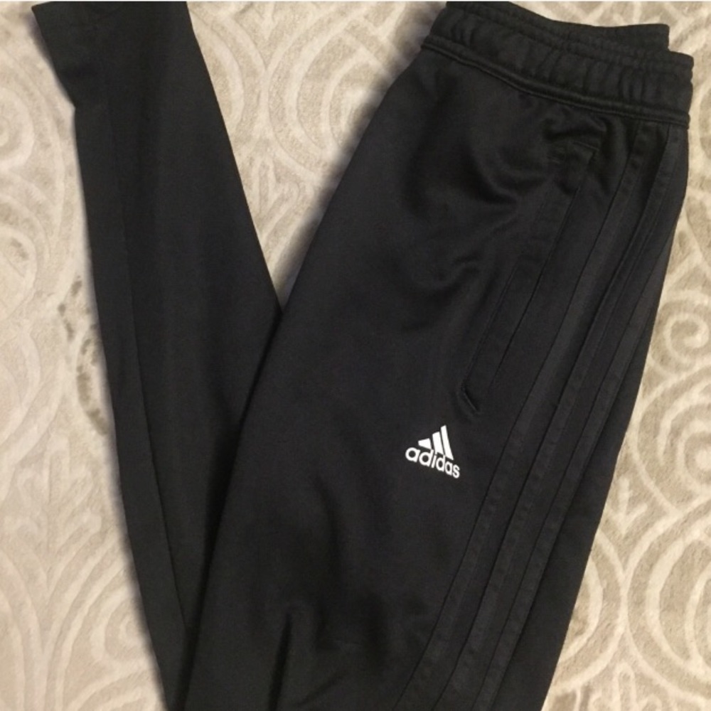 Adidas sweatpants/ sport wear